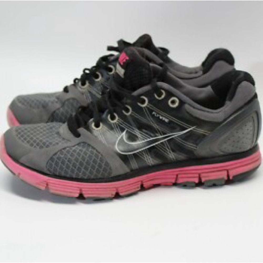 Nike Women’s LunarGlide 2 Sneakers